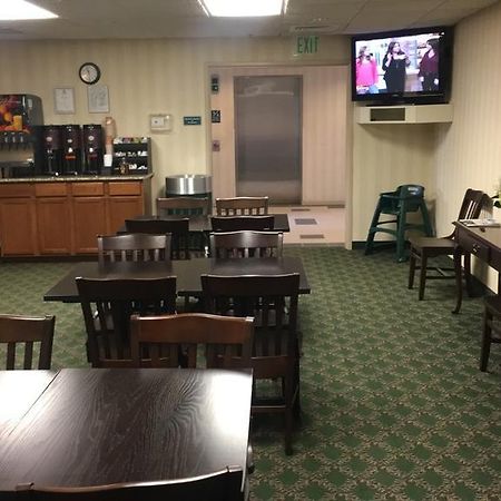 Greystone Inn & Suites Vance Екстериор снимка