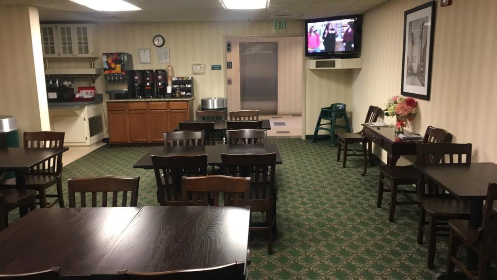 Greystone Inn & Suites Vance Екстериор снимка