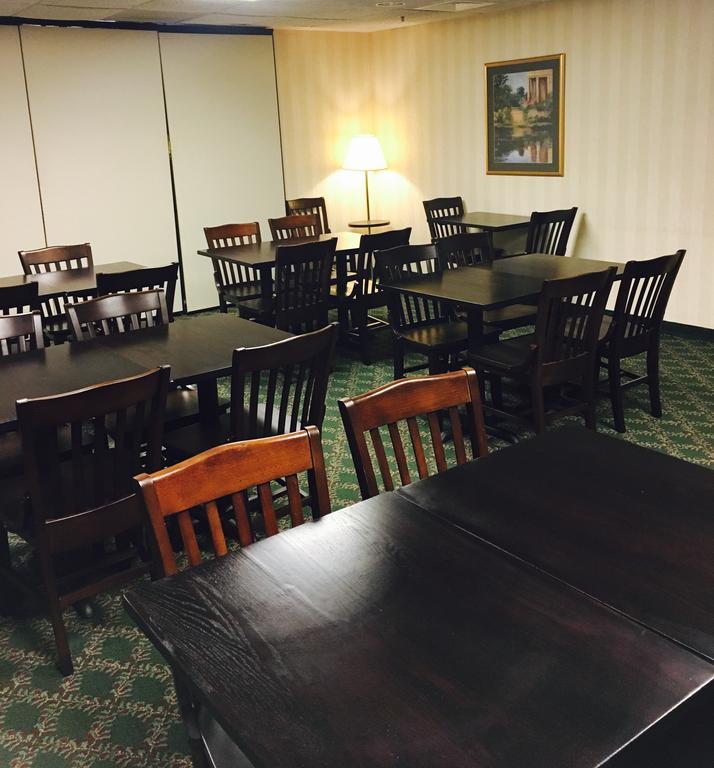 Greystone Inn & Suites Vance Екстериор снимка